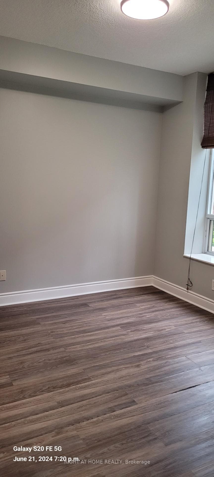 1105 LESLIE Street Unit 402 photo 13