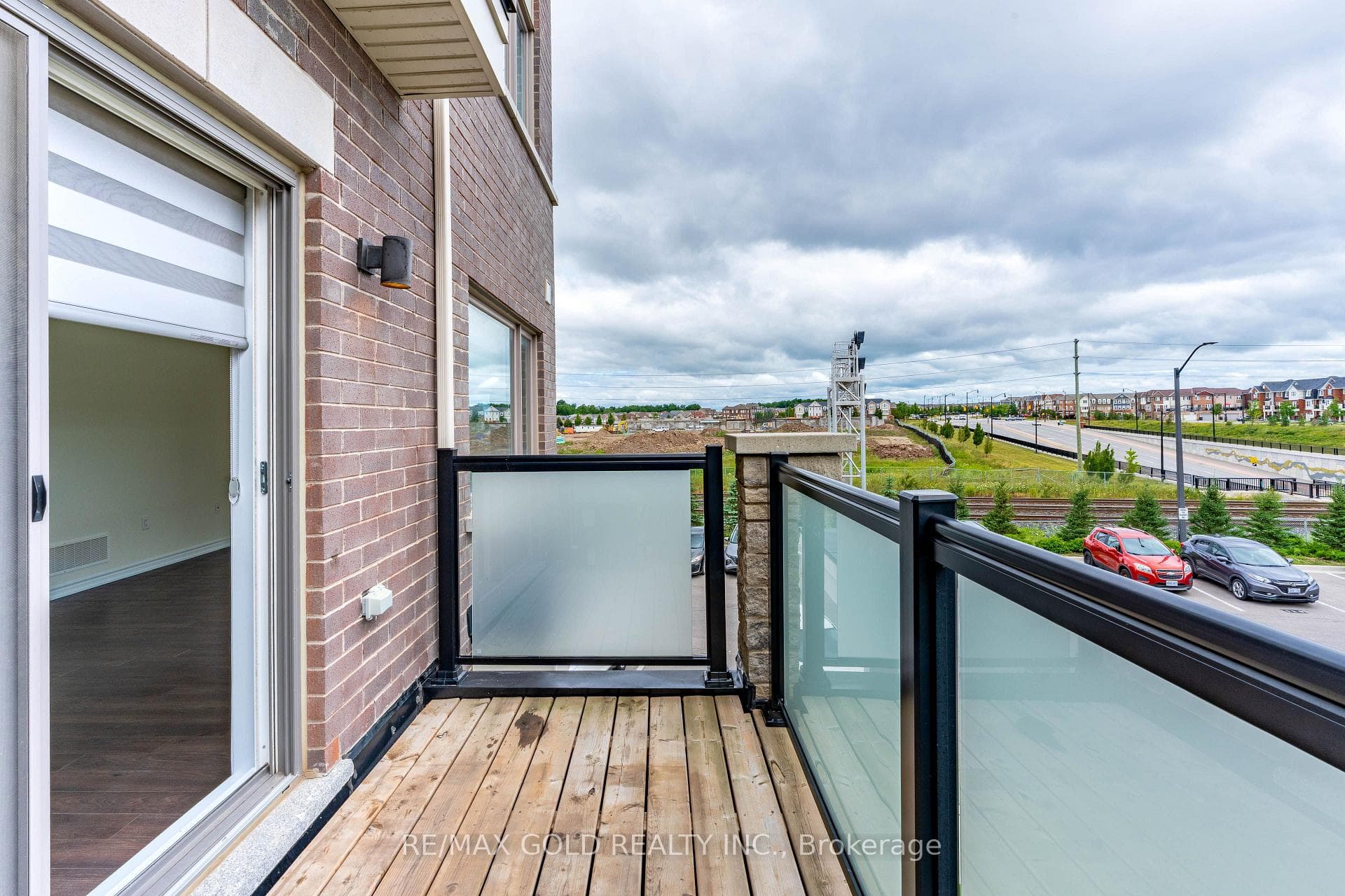 240 Lagerfeld Drive Unit 16 photo 21