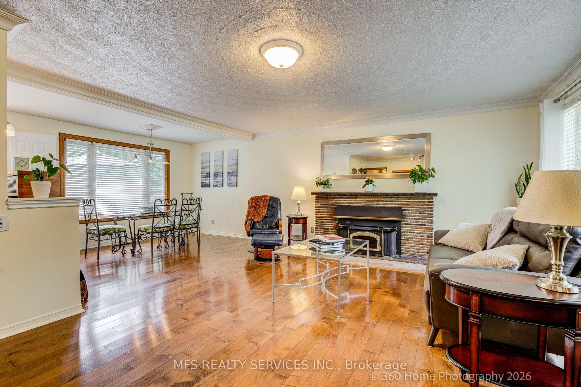 47 Deep Dene Drive photo 8