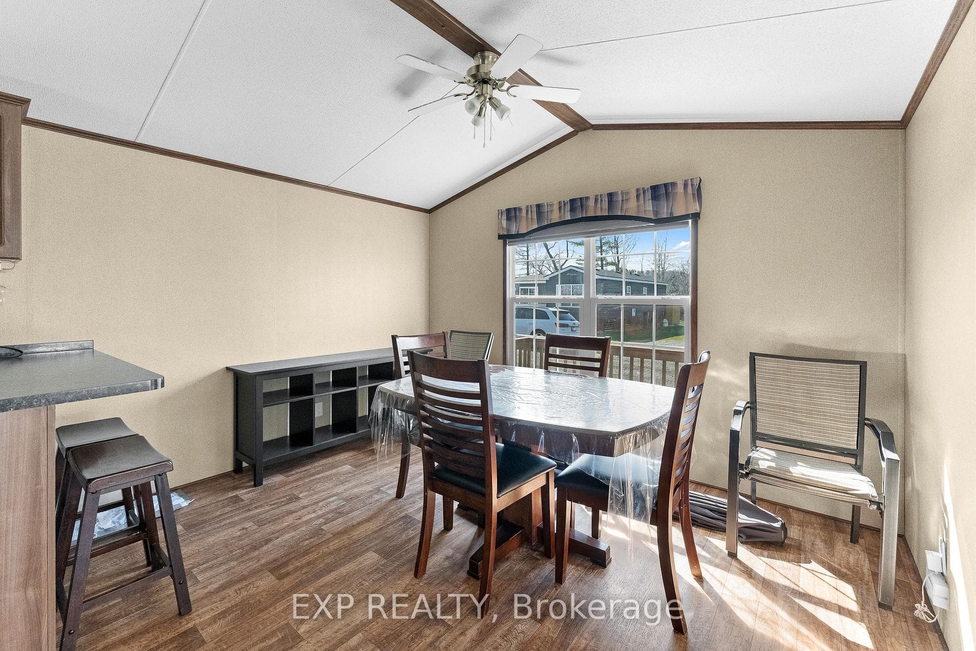 1501 Line 8 Road Unit 110 photo 10