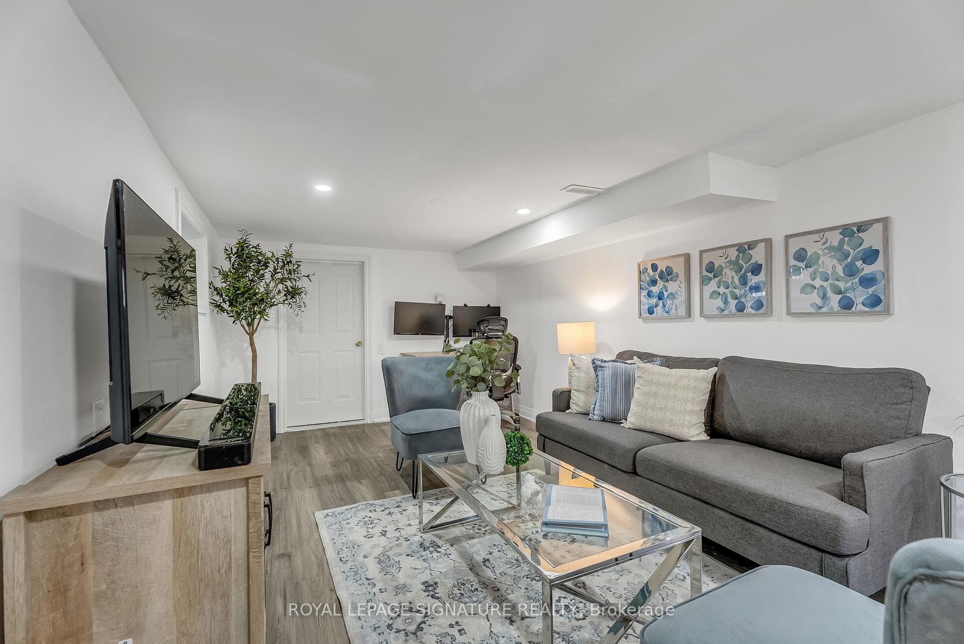 70 Clovelly Avenue photo 23