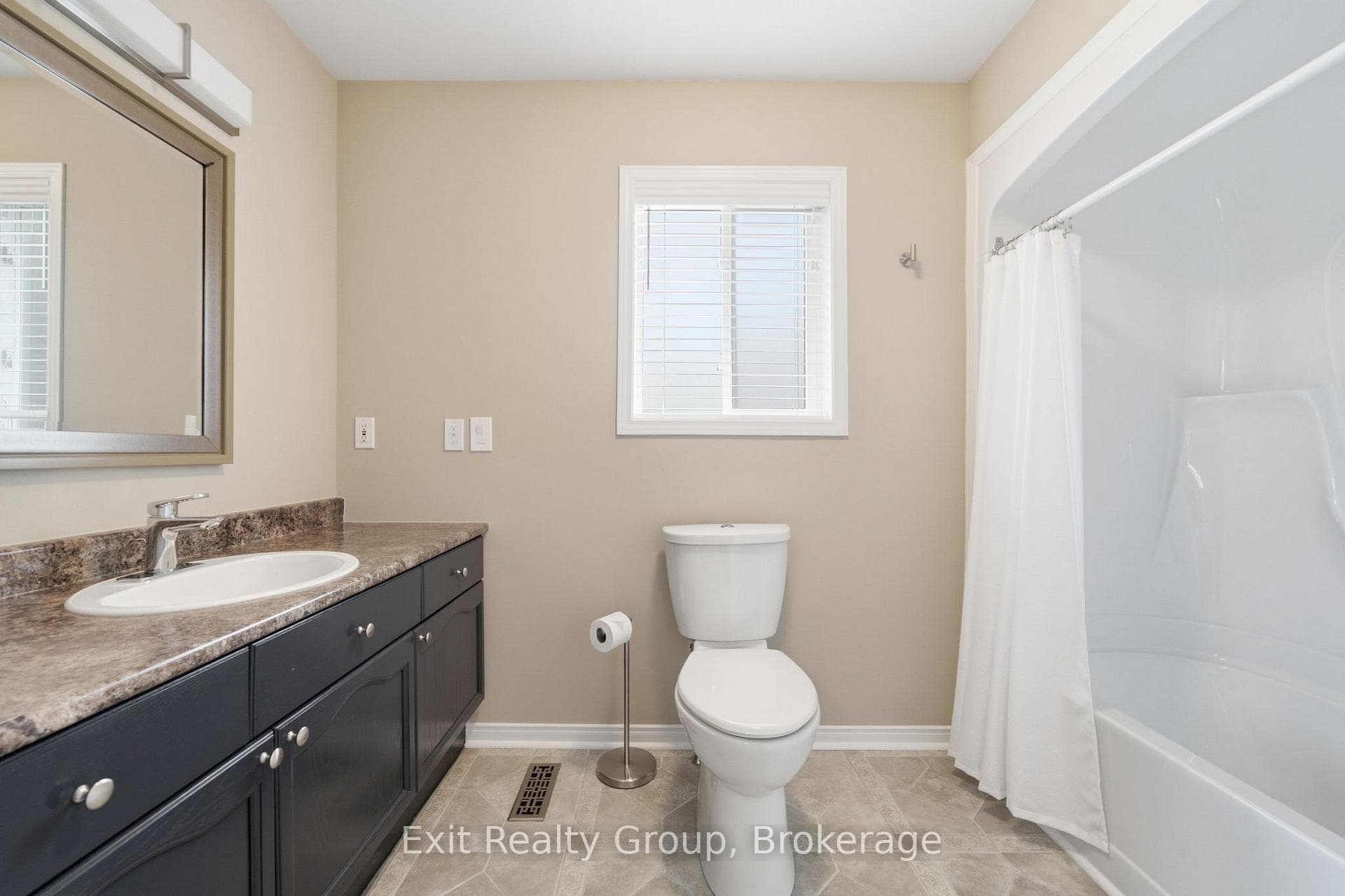 45 Heritage Drive photo 28