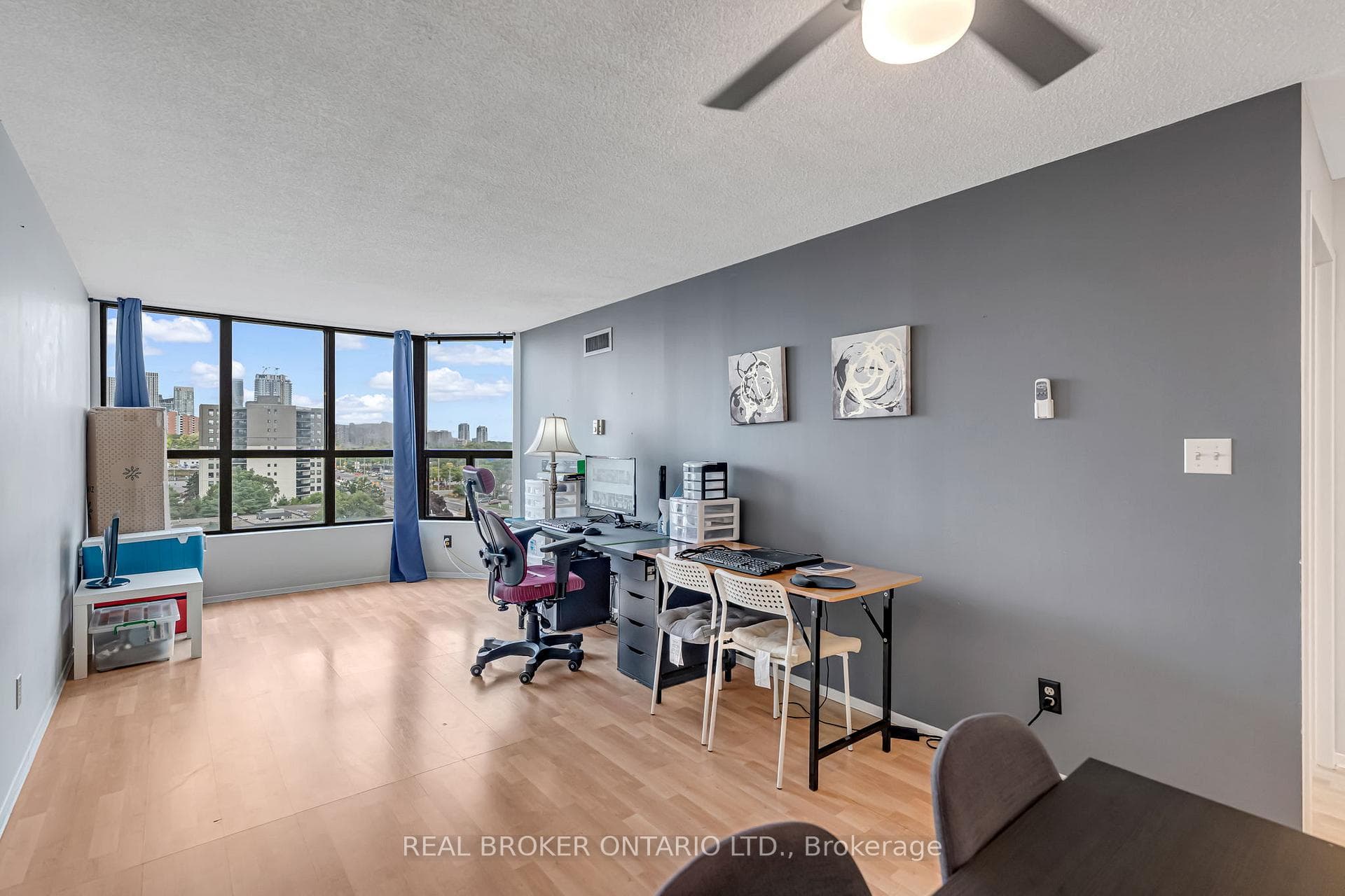 25 Agnes Street Unit 903 photo 11