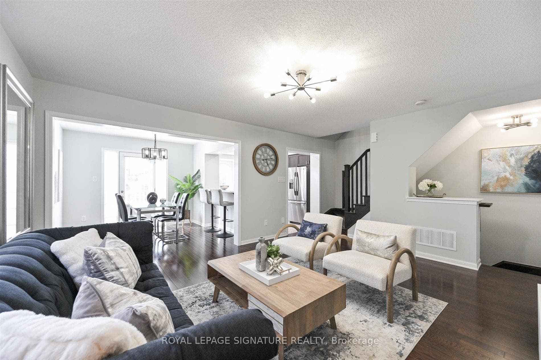884 Brassard Circle photo 12