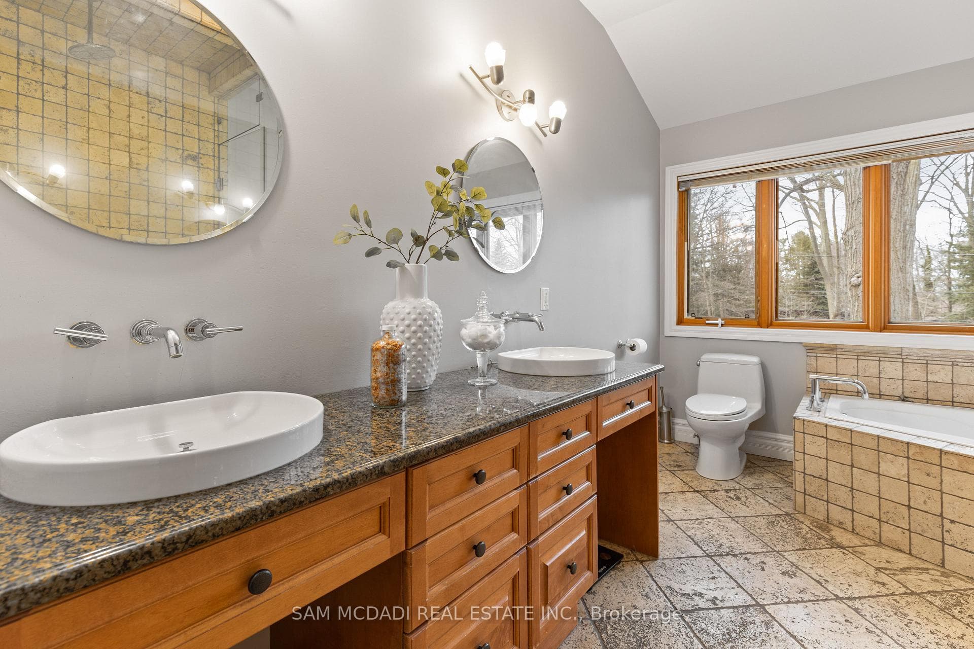 690 Meadow Wood Road photo 22