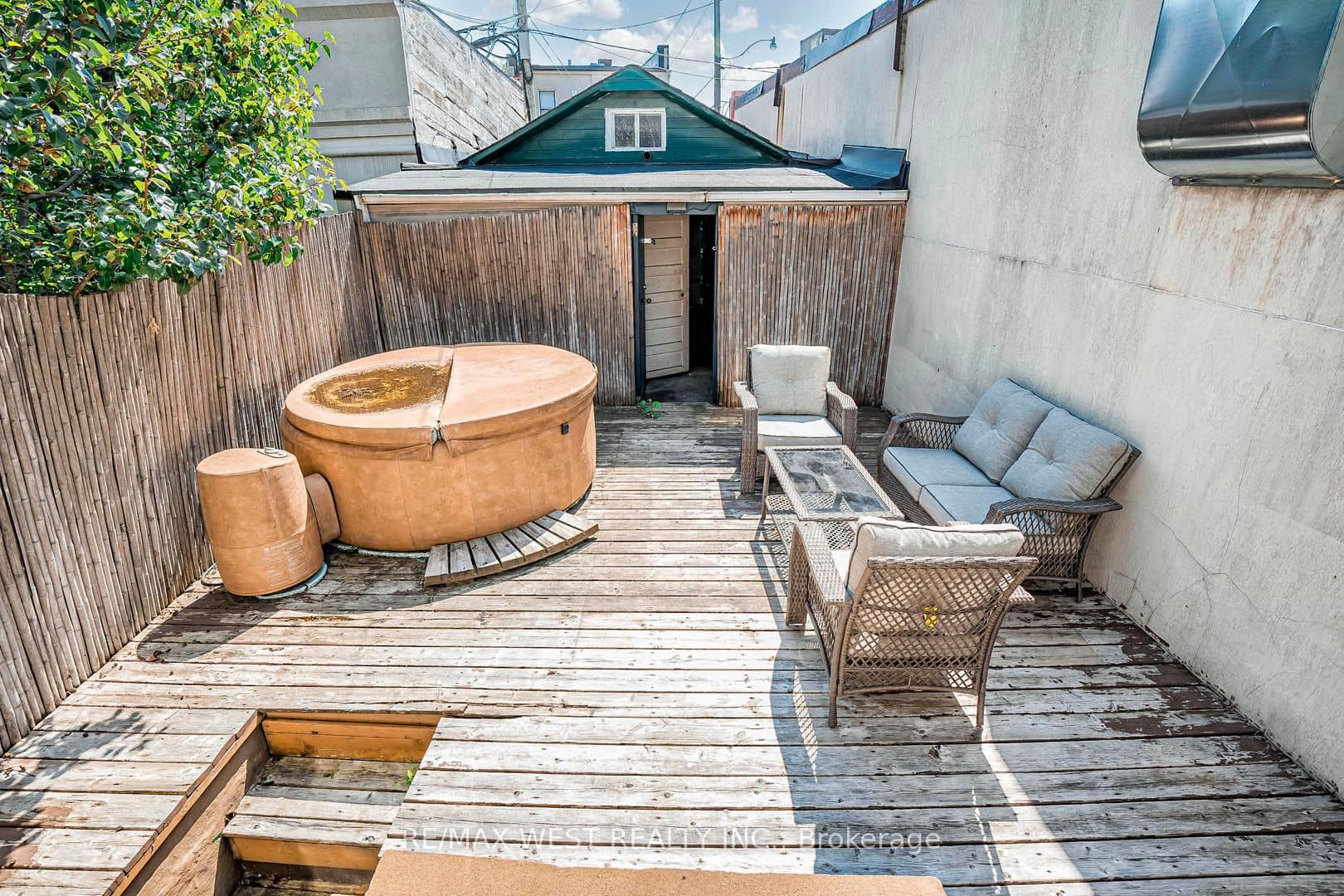 303 Maria Street photo 30