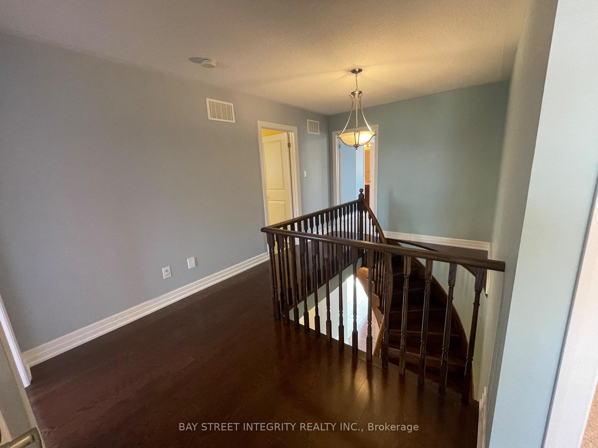 87 Thornlodge Drive photo 17