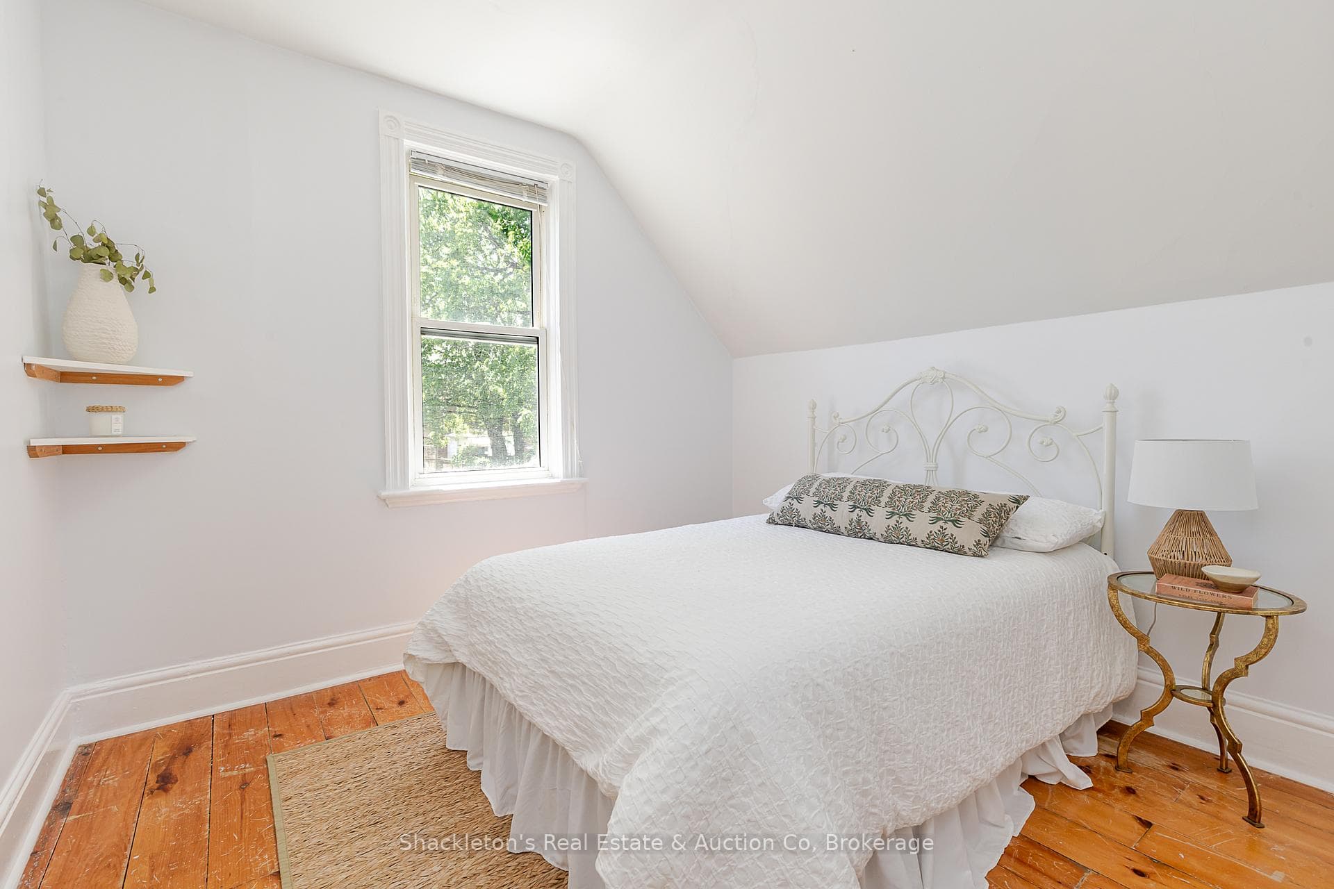 351 West Gore Street photo 24
