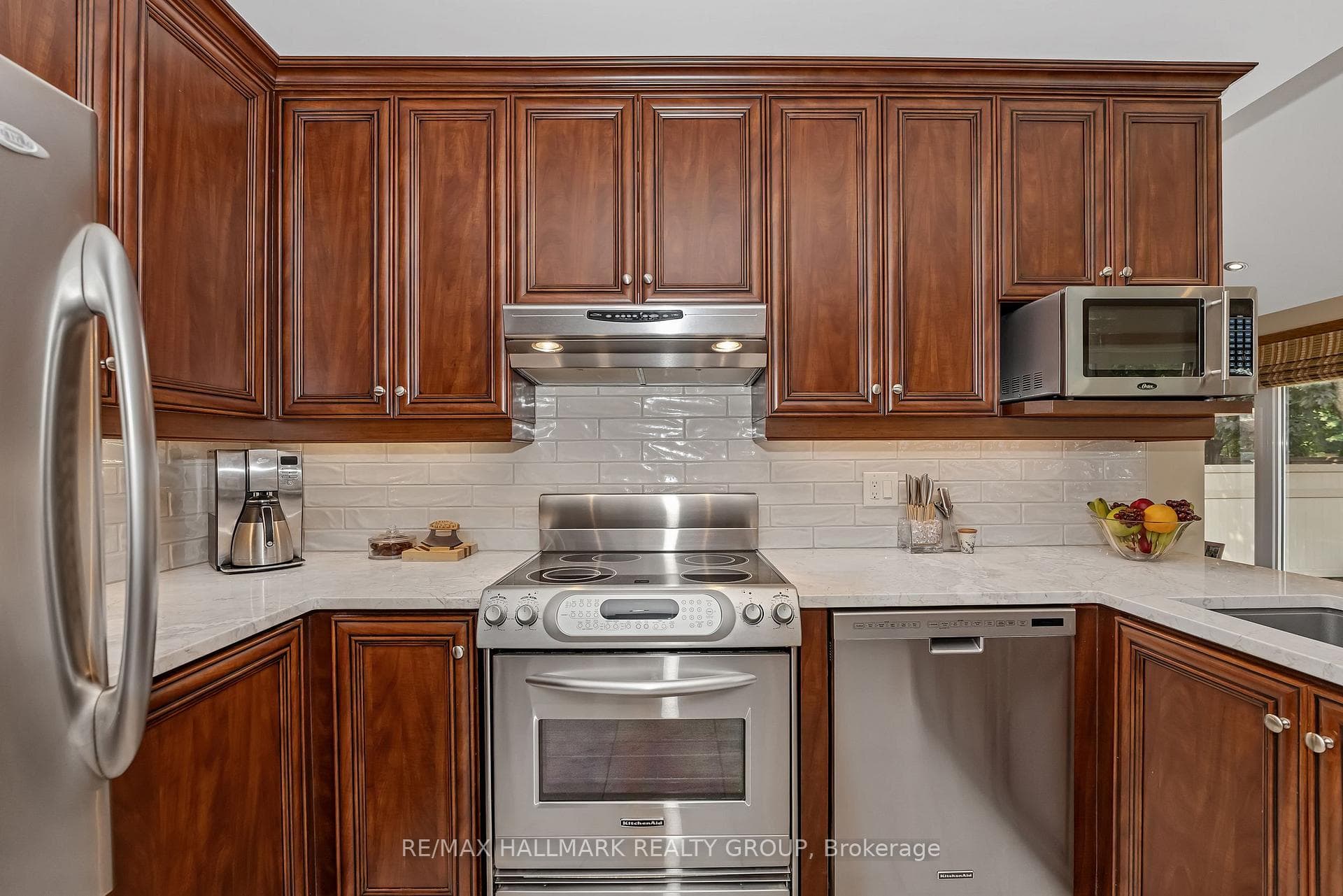 41 Claudet Crescent photo 11
