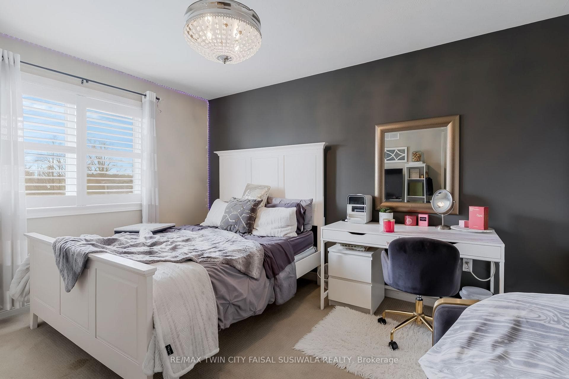 24 Brant Road photo 33