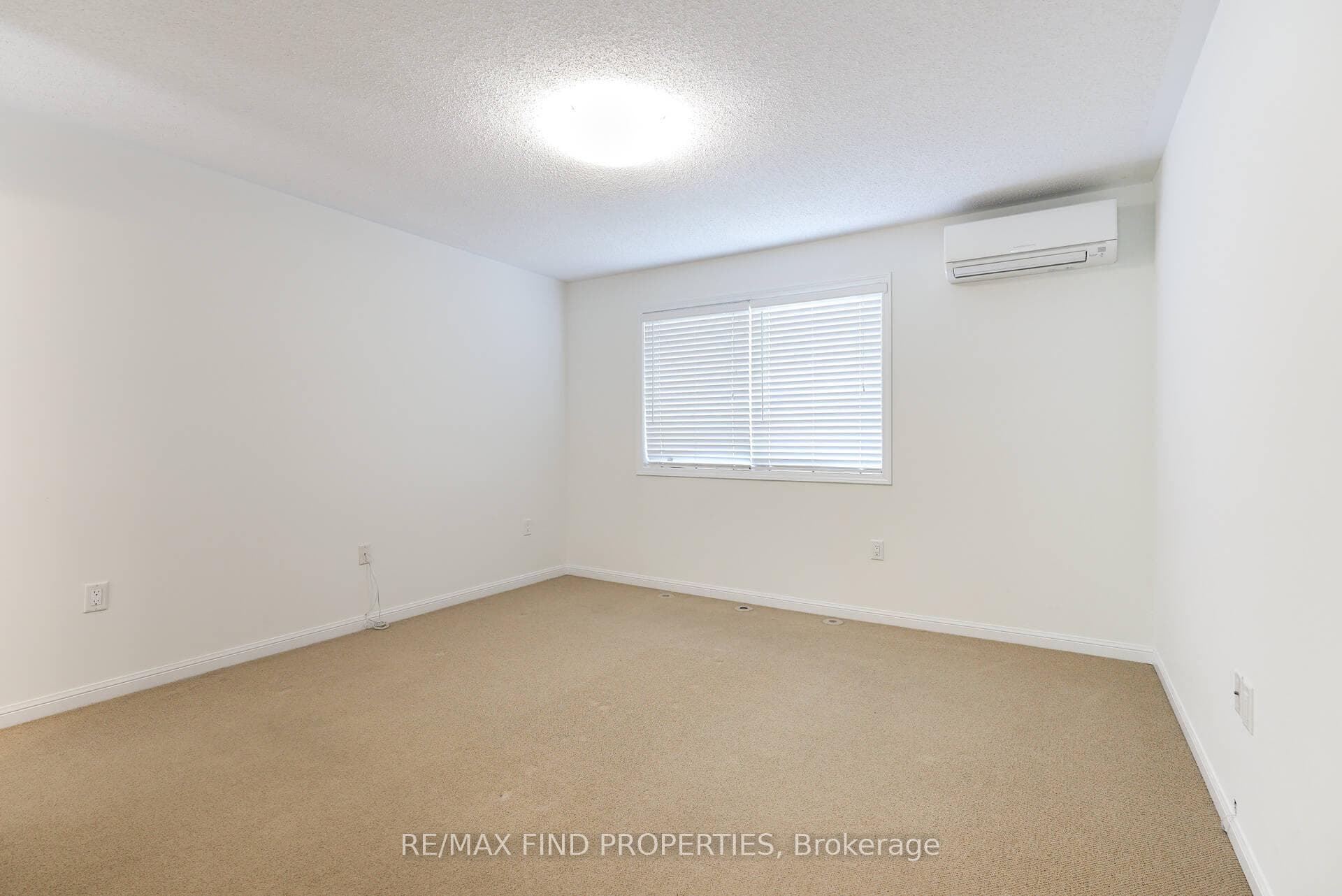 930 Hasselfeldt Heights photo 20