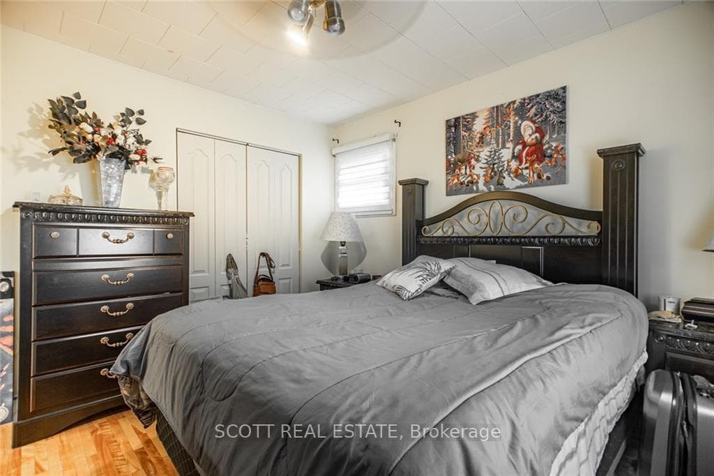 342 CHAMBERLAIN Street photo 10
