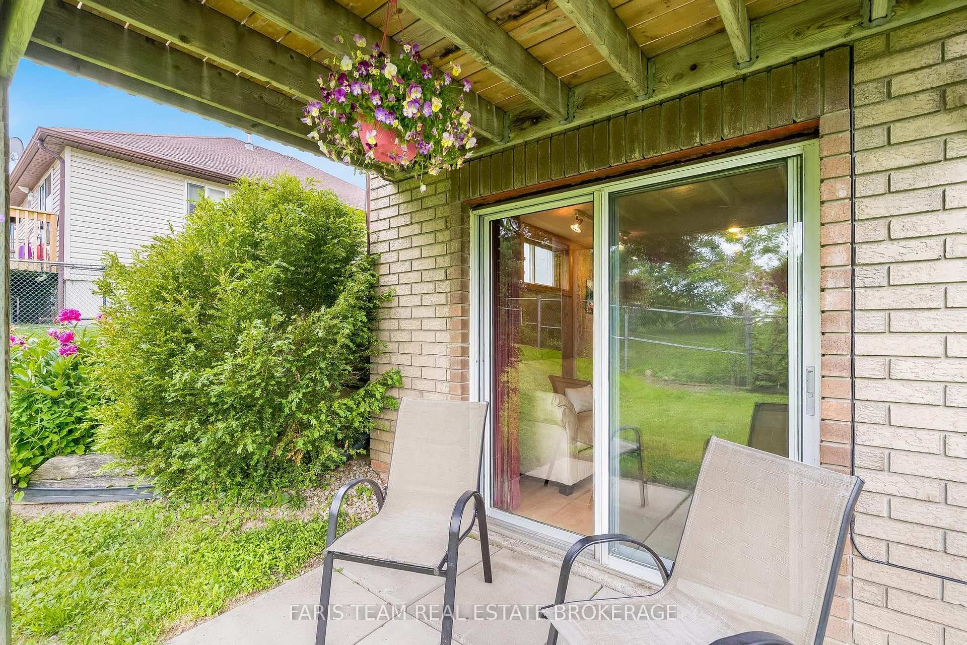 361 Galloway Boulevard photo 32