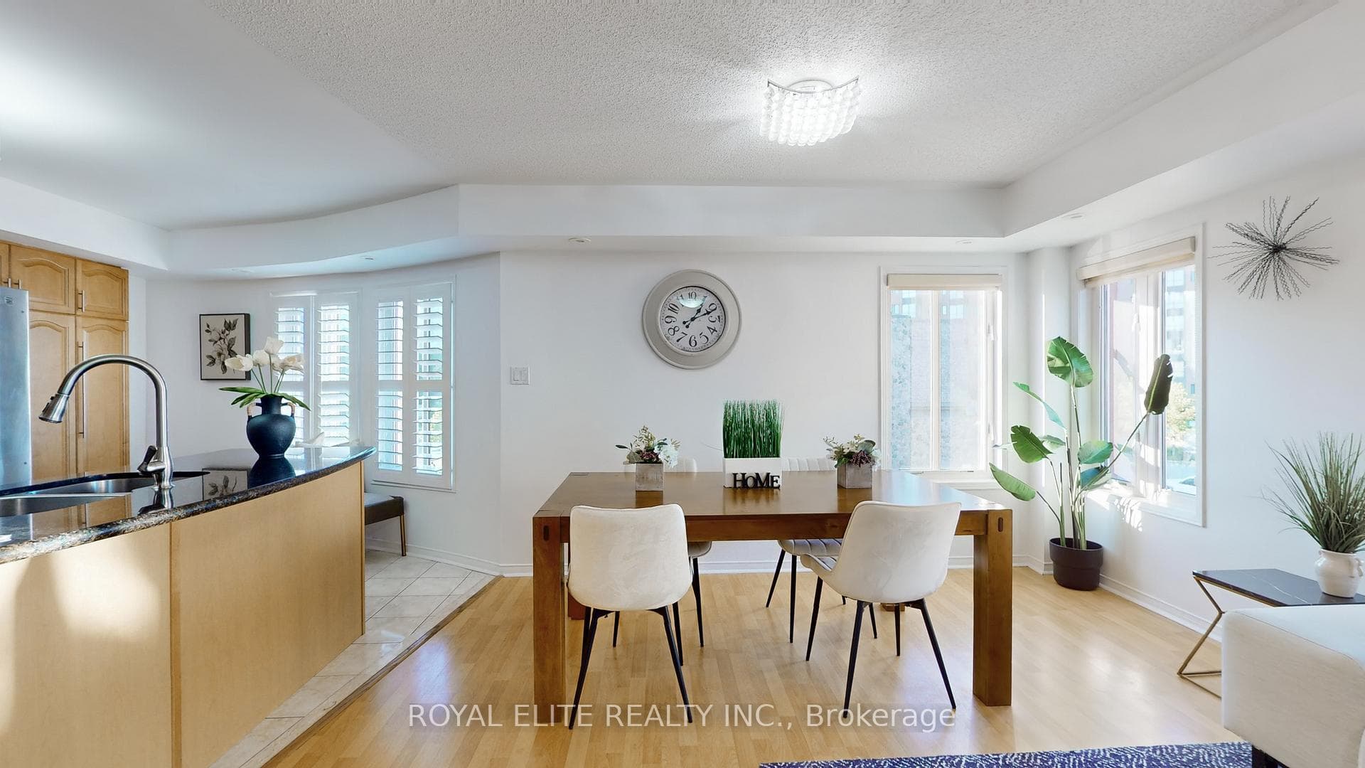 308 John Street Unit 212 photo 12