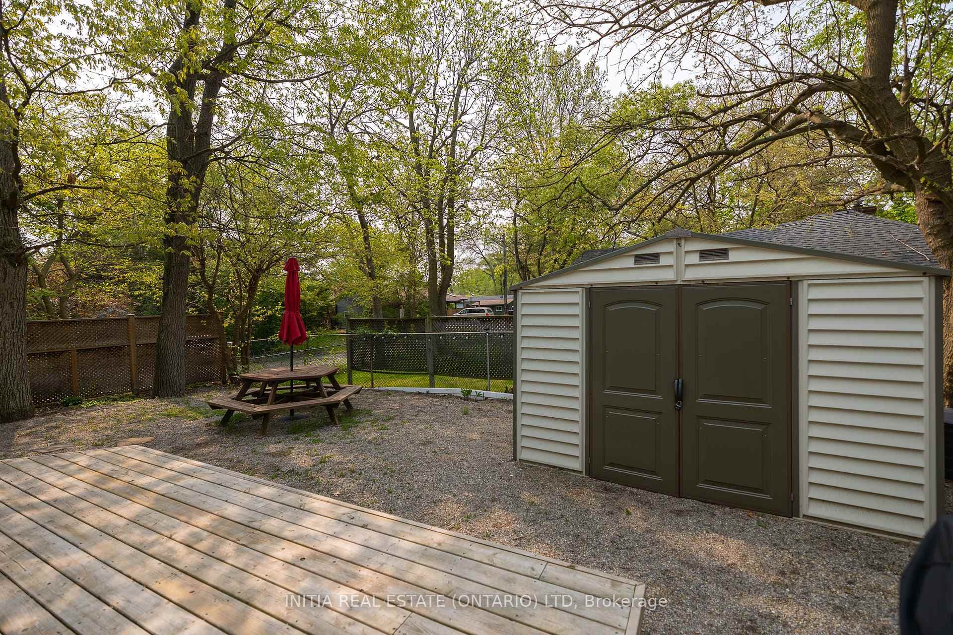 1568 Mallah Drive photo 27