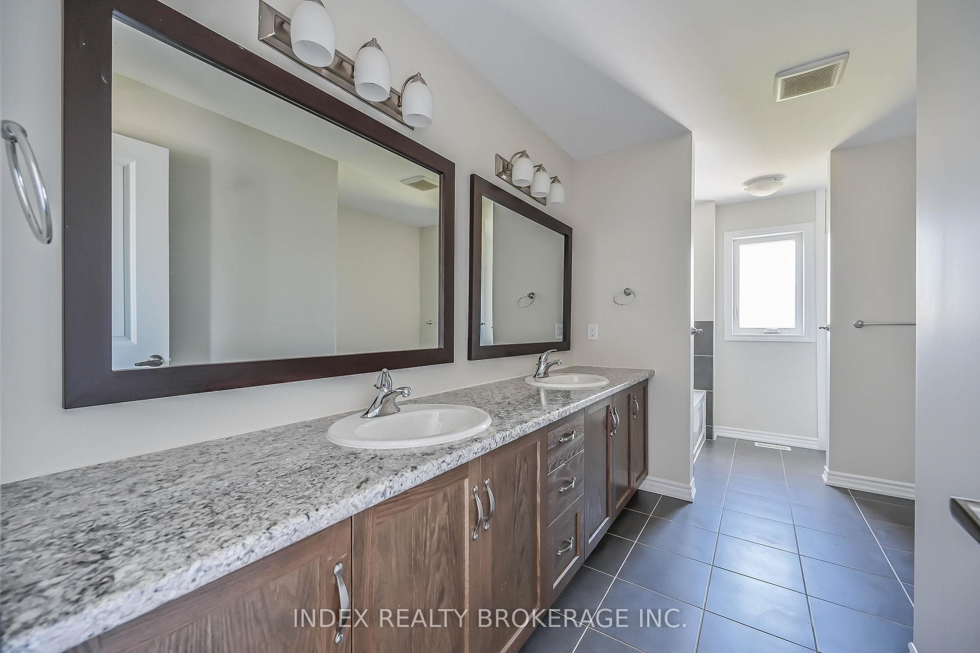 214 Mccabe Avenue photo 22