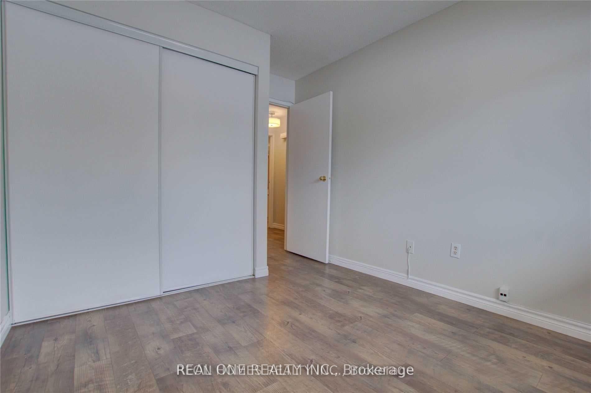 1450 Glen Abbey Gate Unit 1113 photo 15