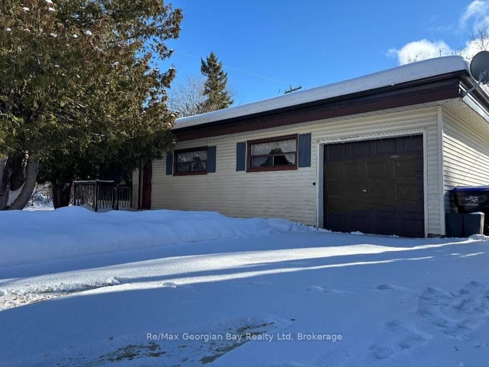 SINGLE CAR GARAGE
