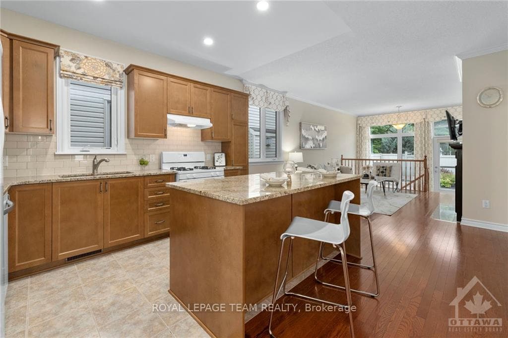 377 TWINFLOWER Way photo 8