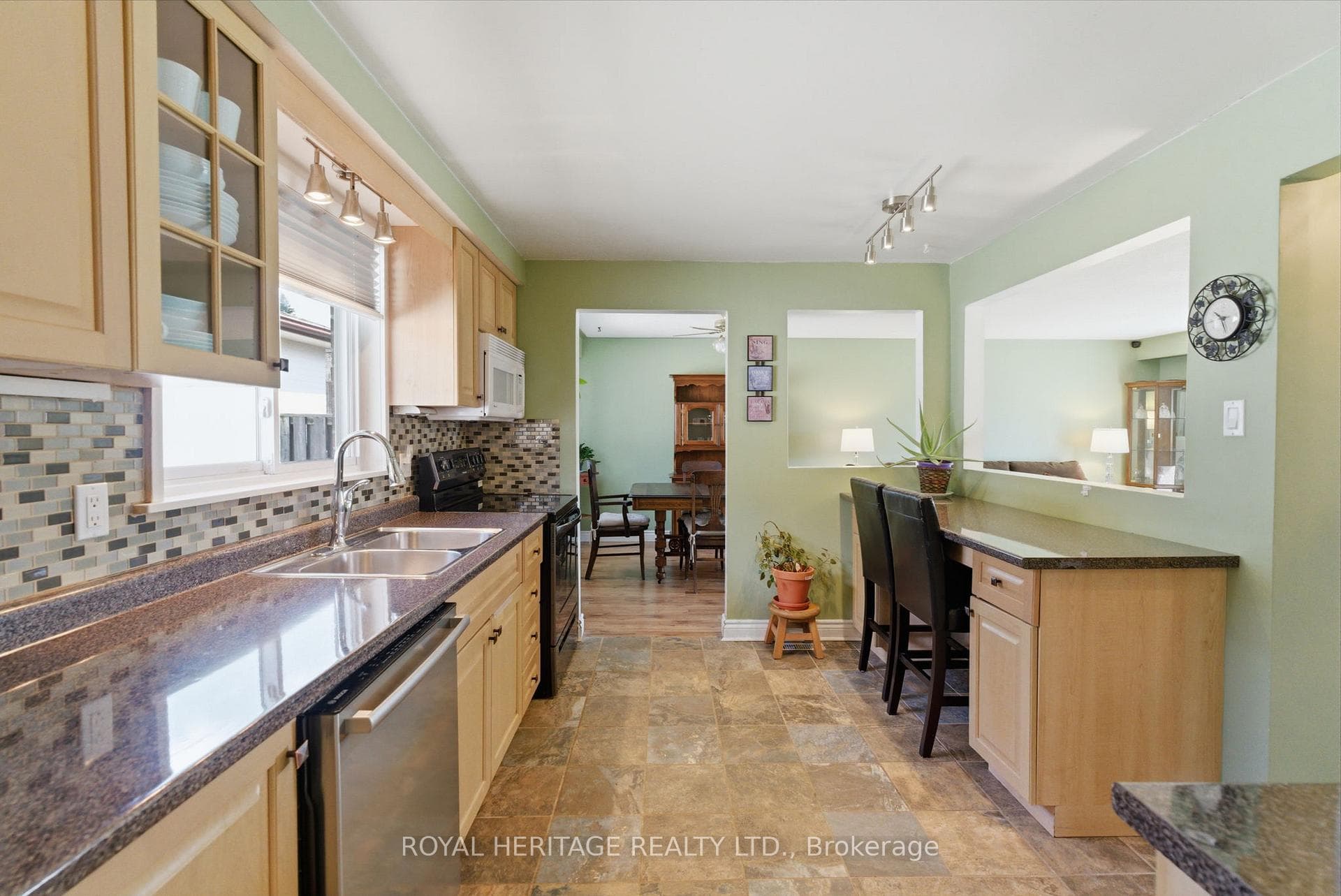 72 Clover Ridge Drive photo 16