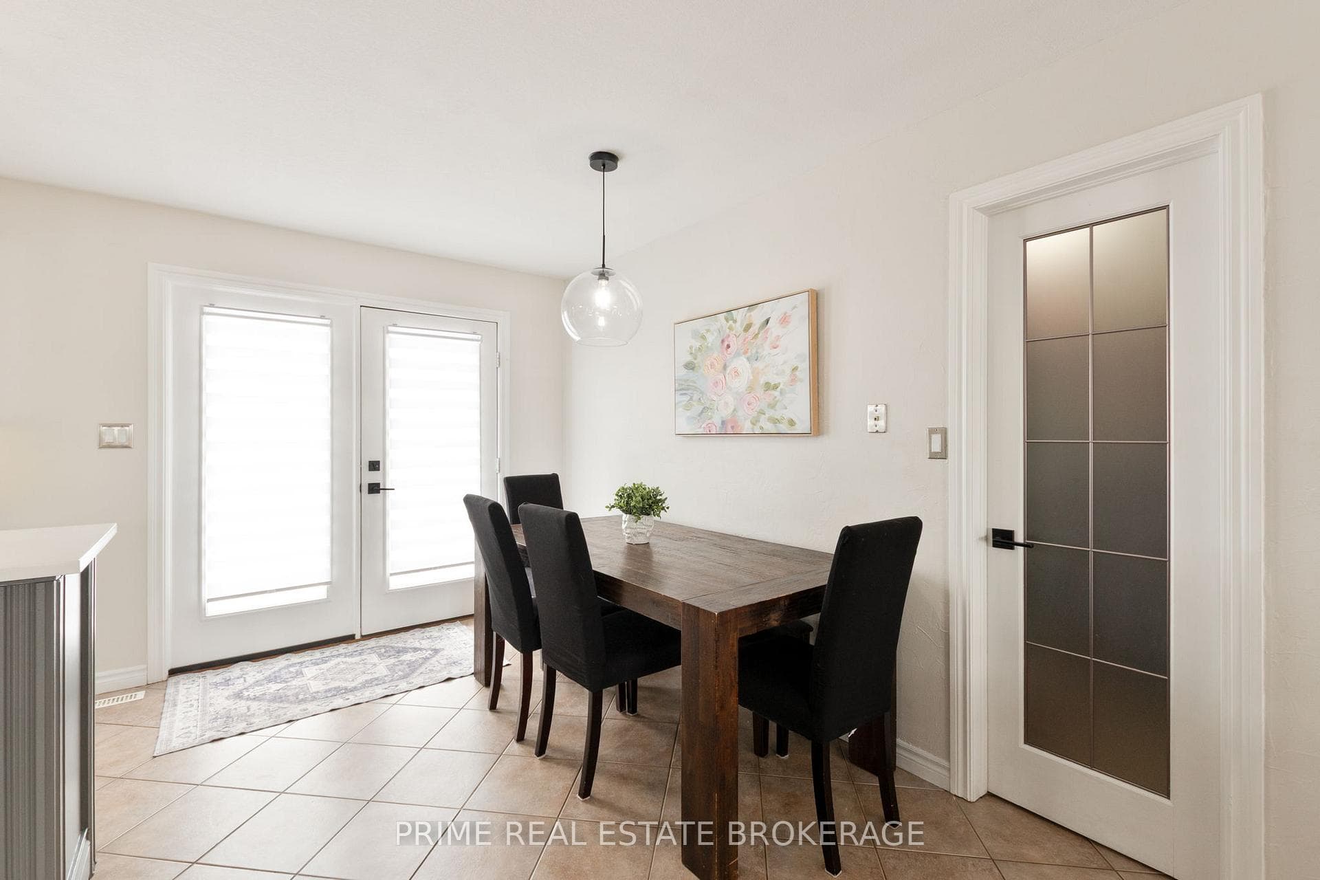18 Watson Crescent photo 13