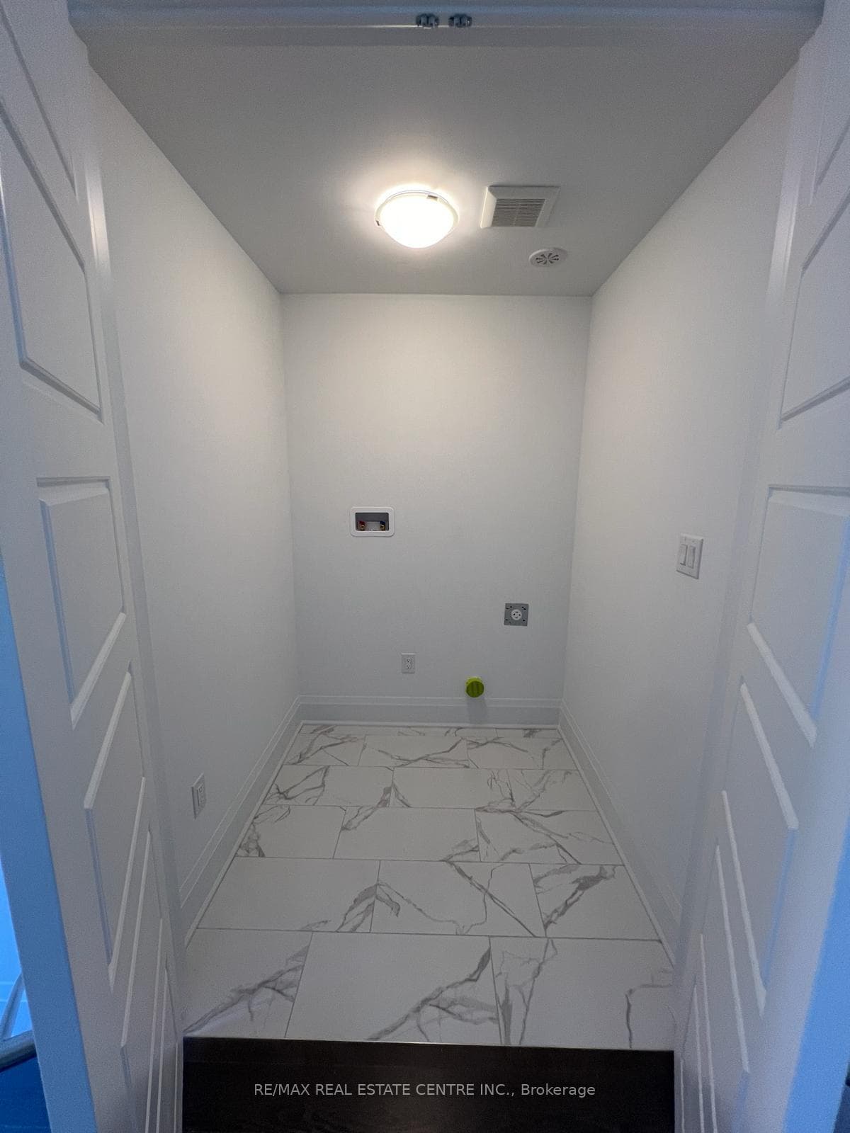 4021 Saida Street photo 19
