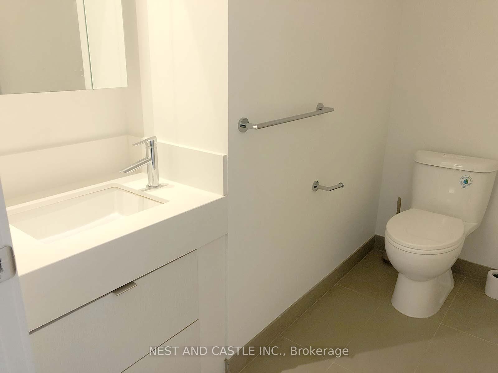 10 York Street Unit 5807 photo 16