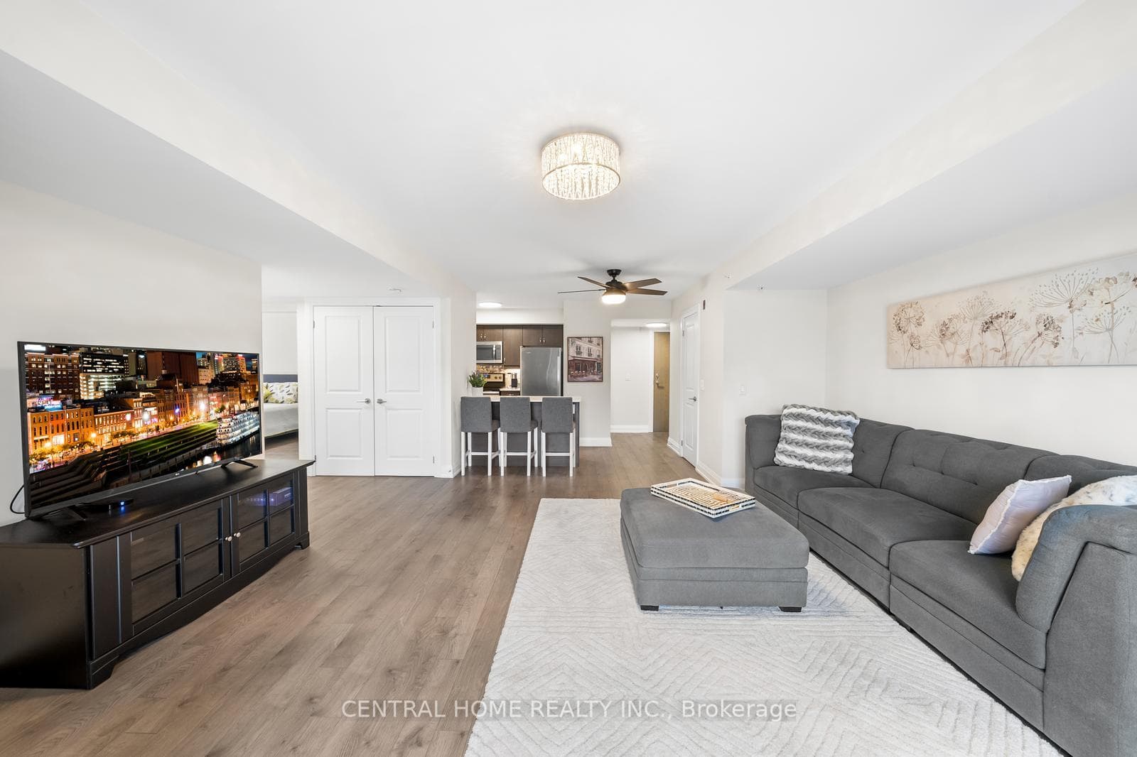 481 Rupert Avenue Unit 304 photo 20