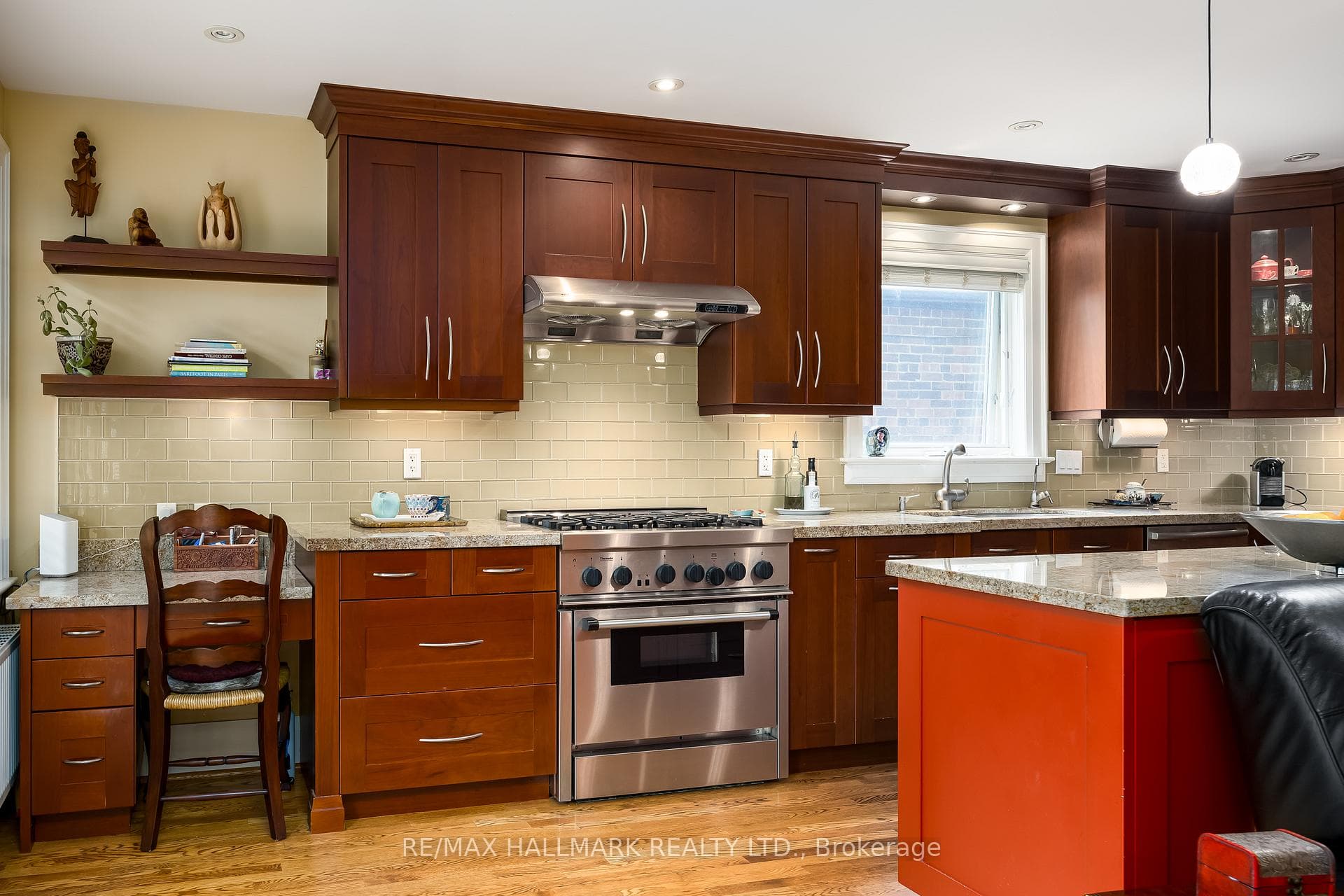 67 Nealon Avenue photo 10
