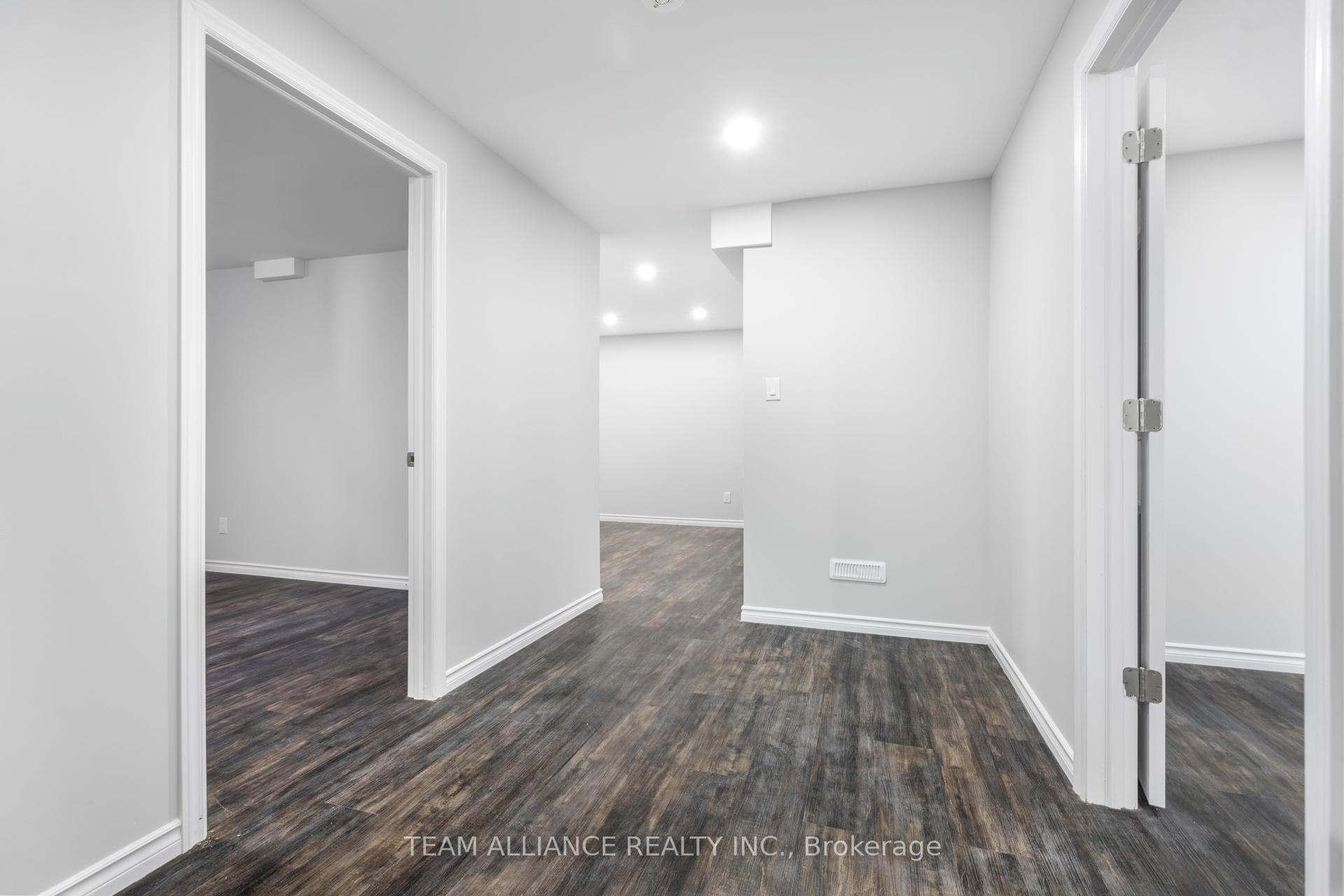 2114 Riverbend Road photo 25