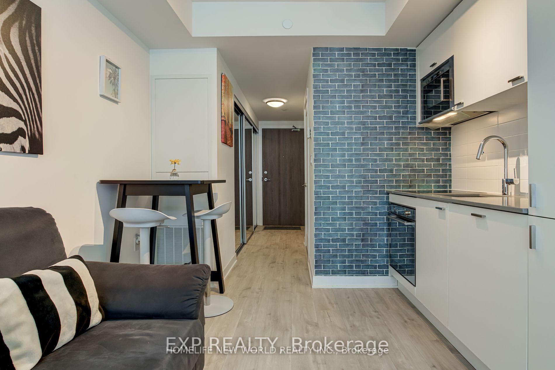 27 Bathurst Street Unit 1216 photo 2
