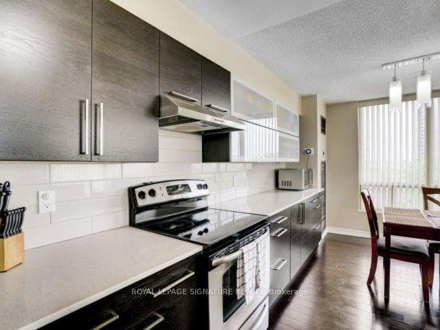 3 Hickory Tree Road Unit 811 photo 14