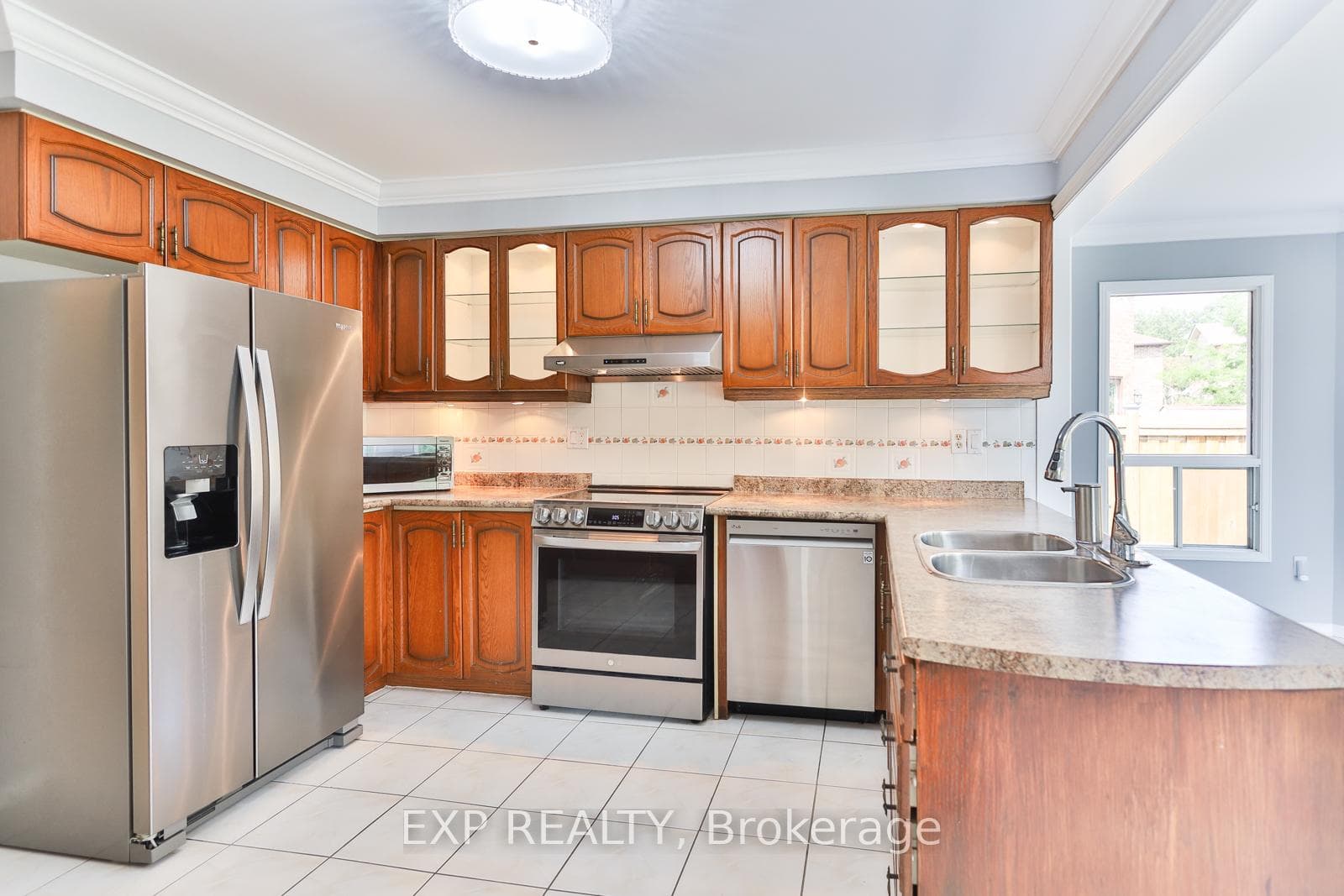 3178 Huxley Drive photo 12
