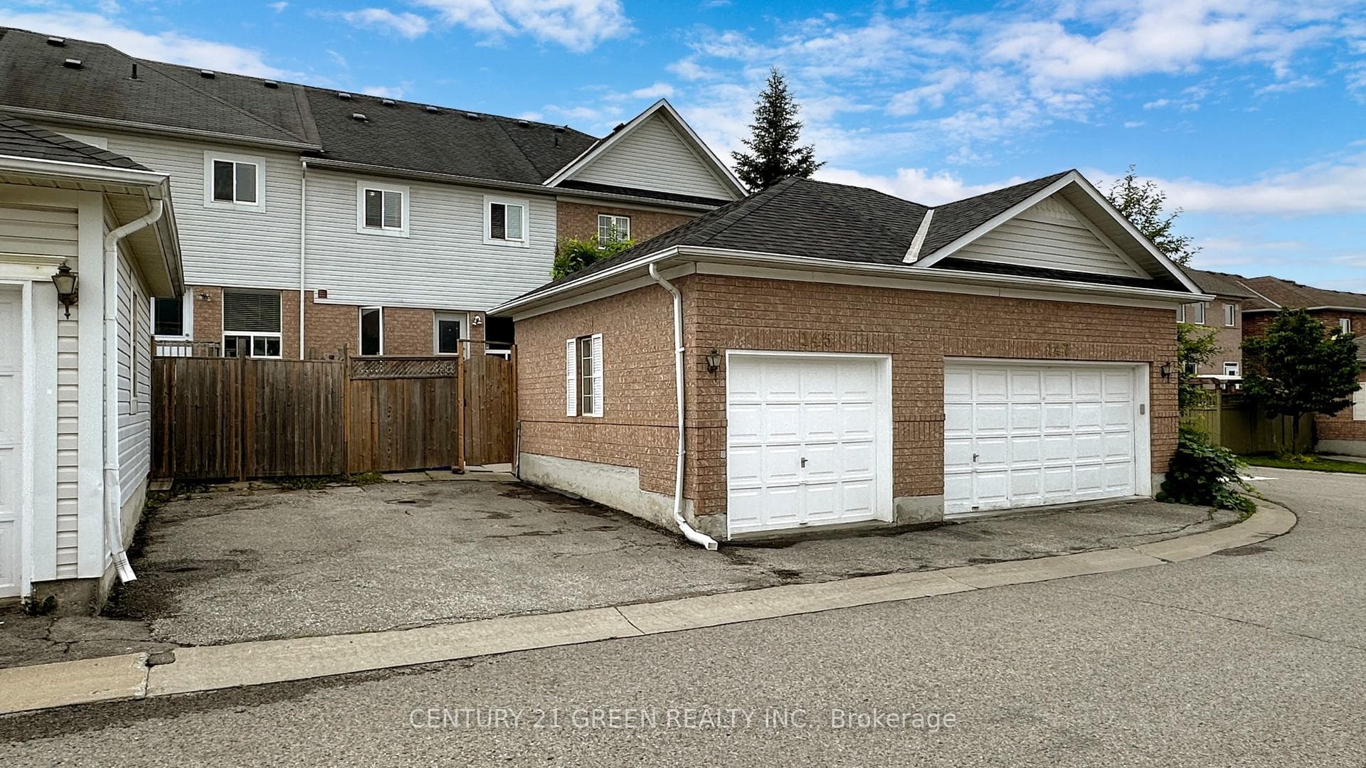 145 Baywell Crescent photo 40