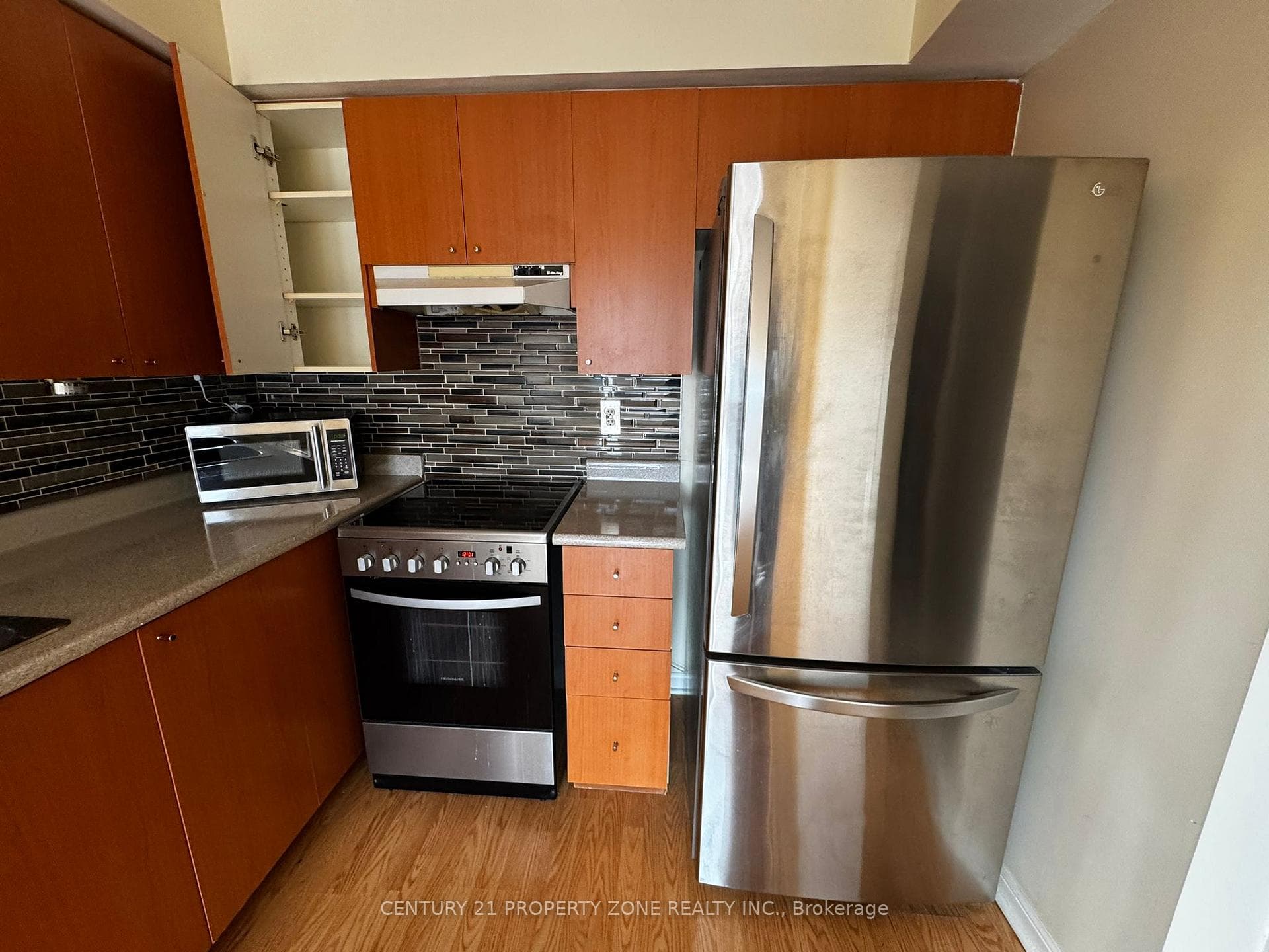 4620 Guildwood Way Unit 76 photo 5