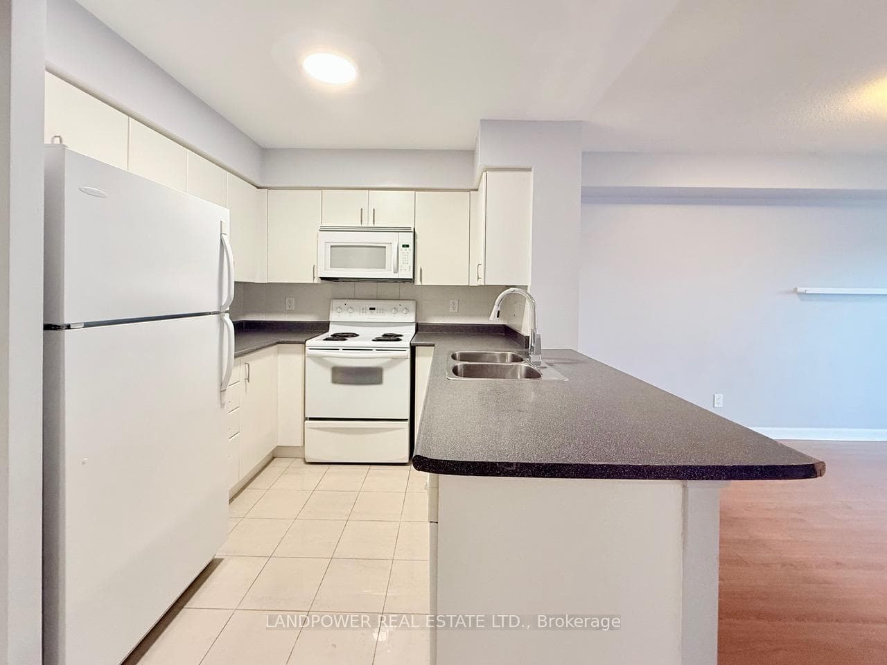 4978 Yonge Street Unit 2307 photo 2