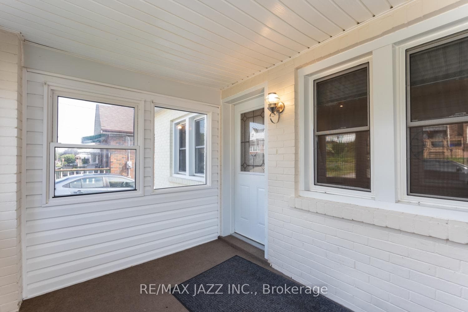 265 Clarke Street photo 2