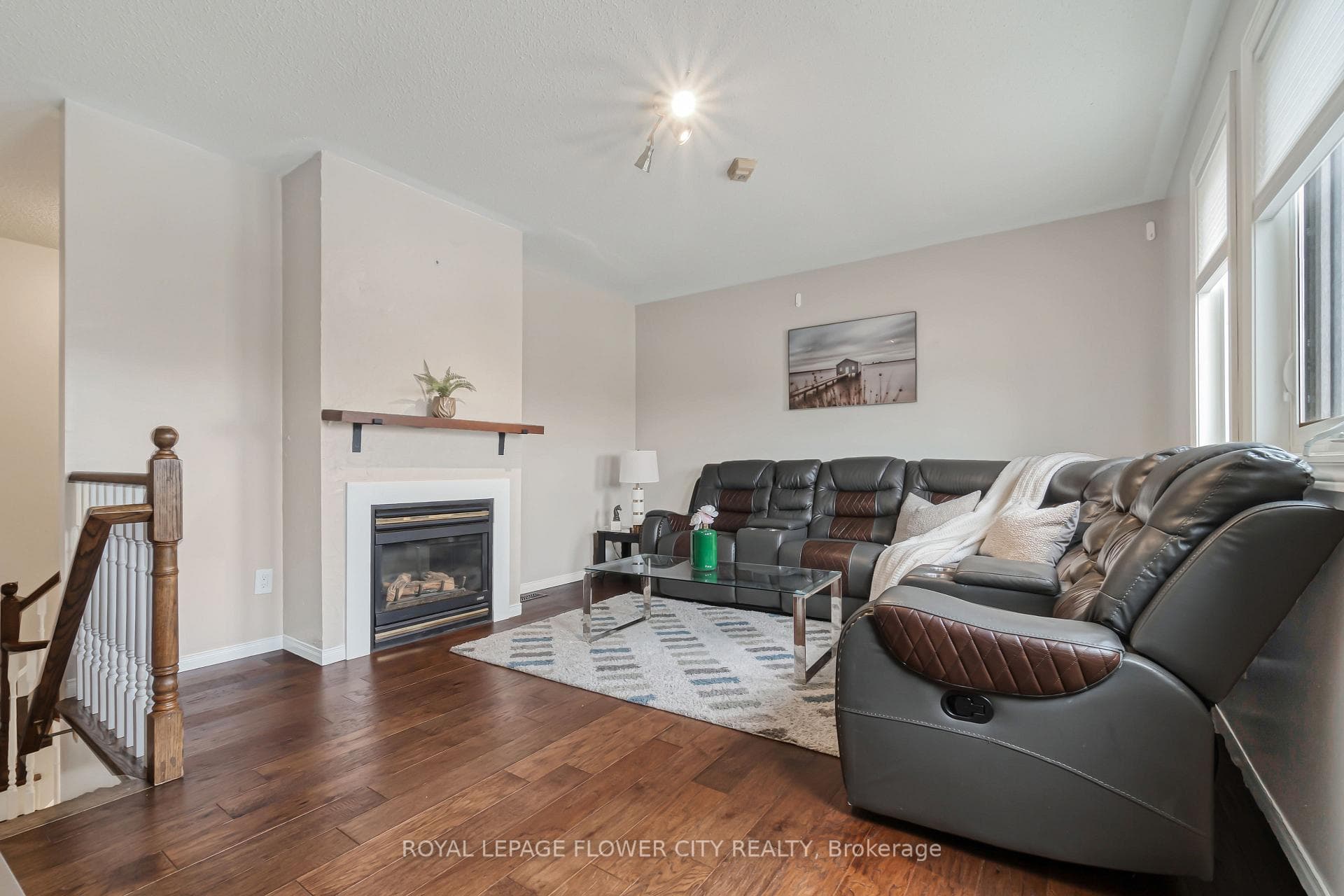 303 Marshall Crescent photo 12