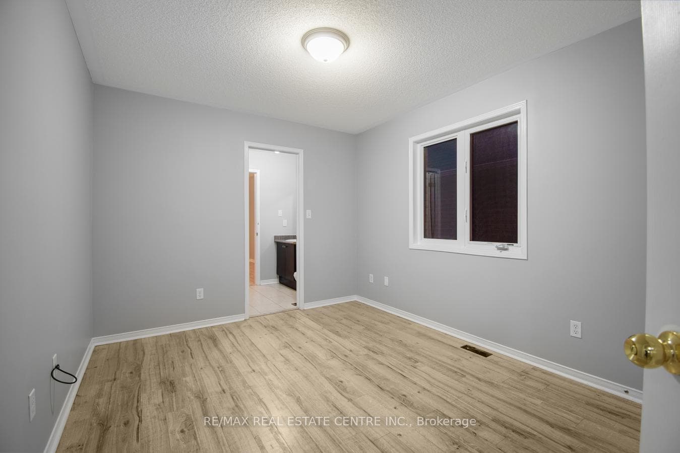112 Commodore Drive photo 28
