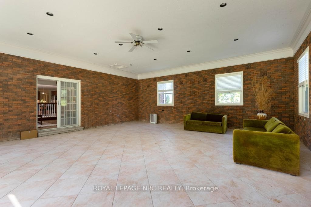 295 Sawmill Road photo 20