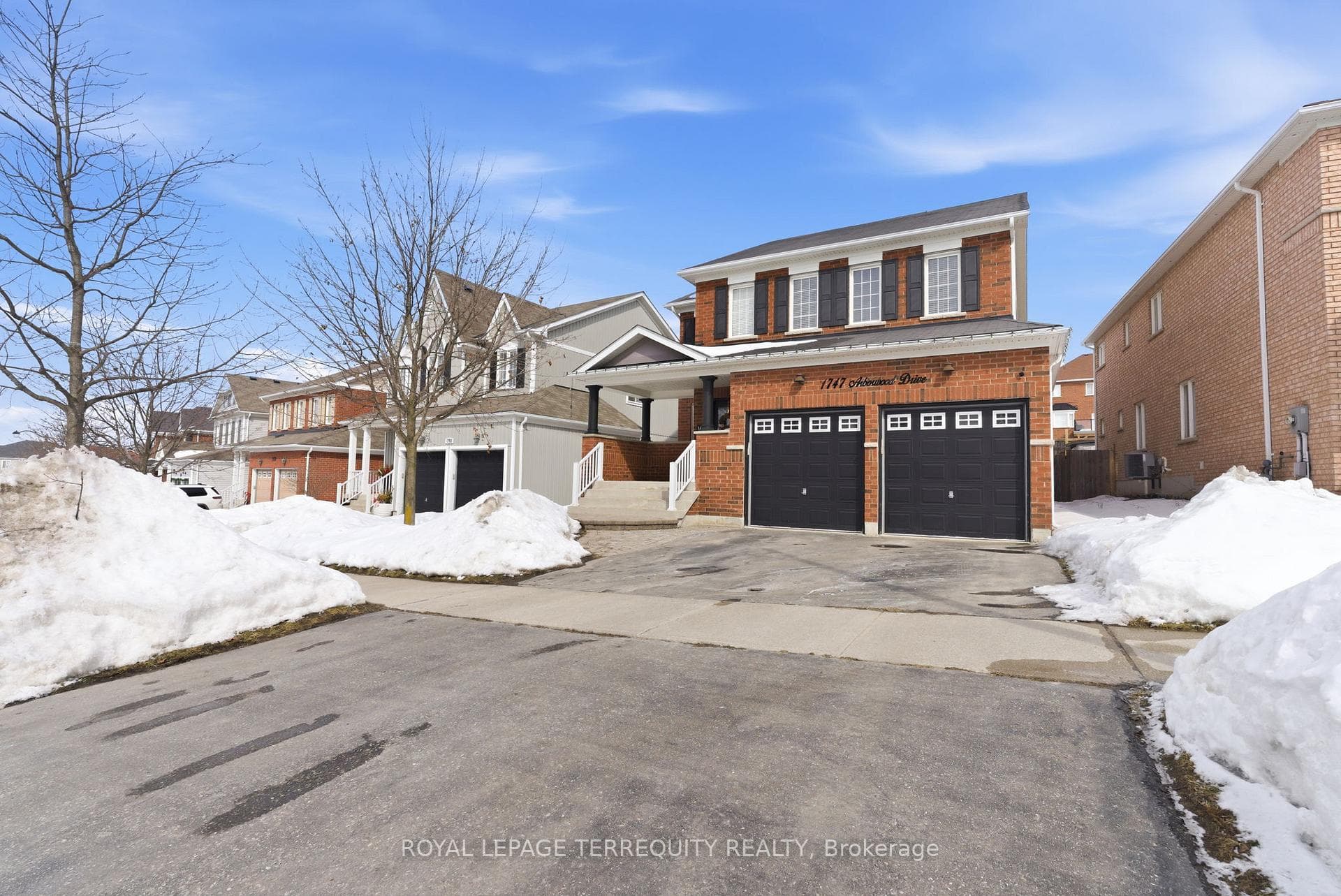 1747 Arborwood Drive photo 2