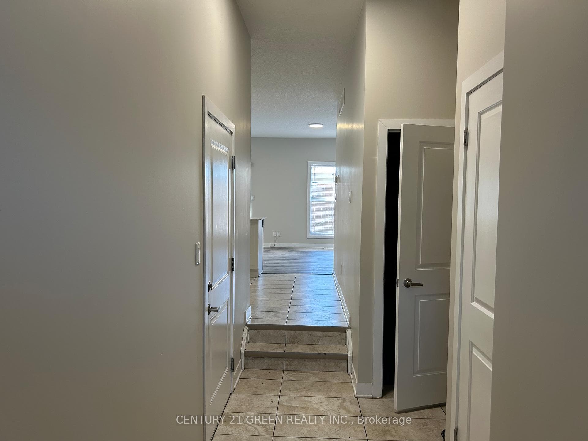 439 Athlone Avenue Unit 3-A photo 2
