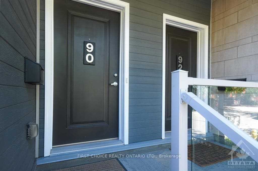 90 HOLMWOOD Avenue photo 3