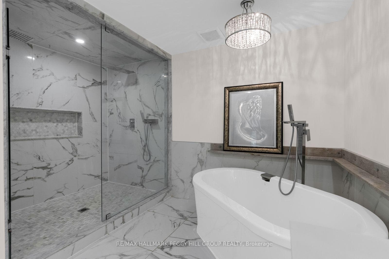 1814 Quantz Crescent photo 25
