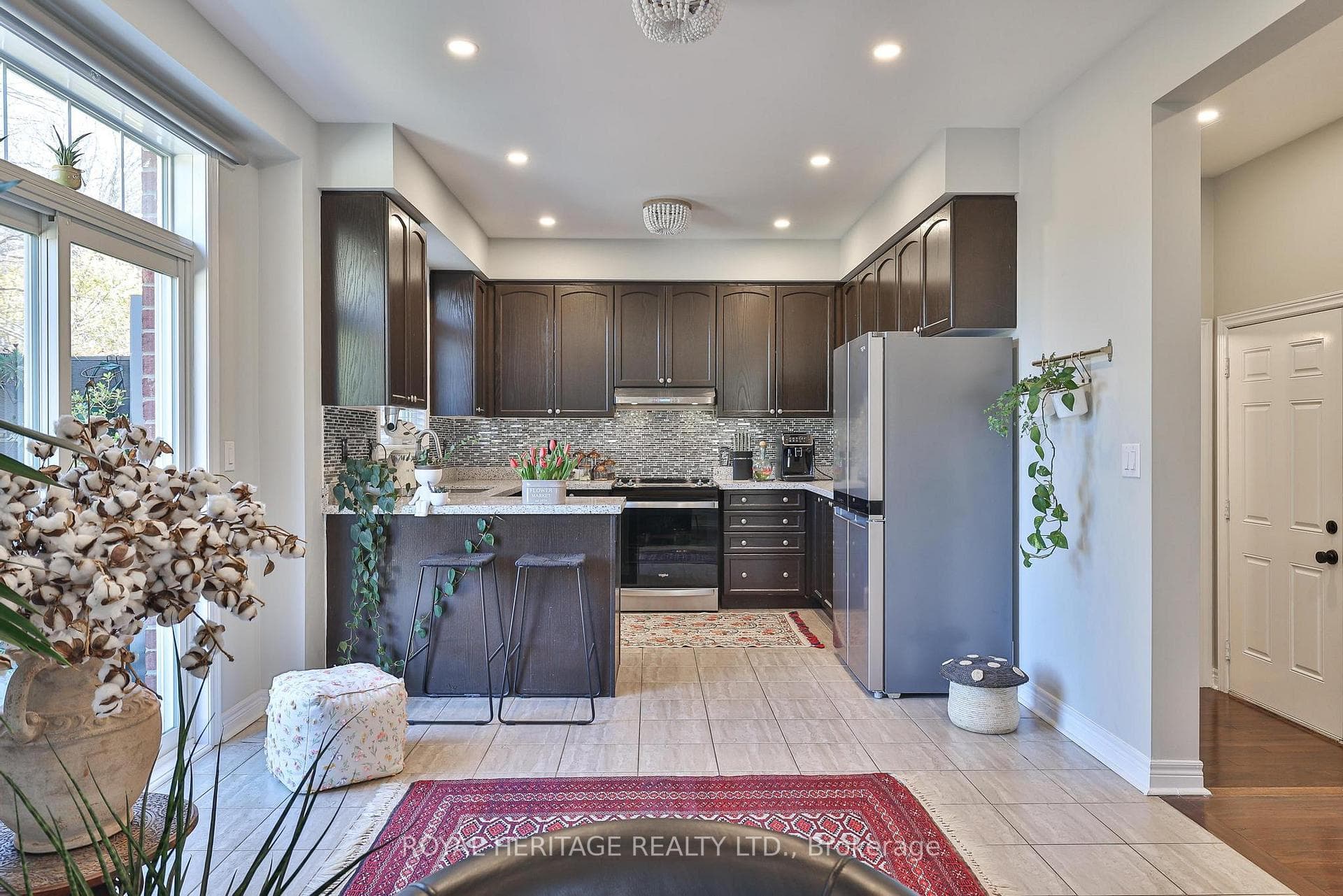 2493 Earl Grey Avenue photo 8