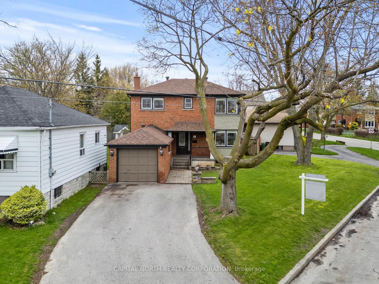 142 McIntosh Street photo 2
