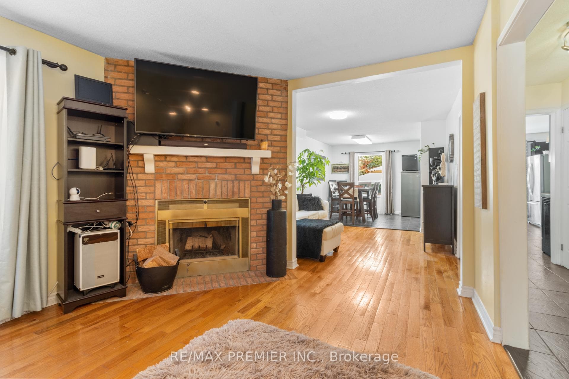 26 Ecclestone Drive photo 6