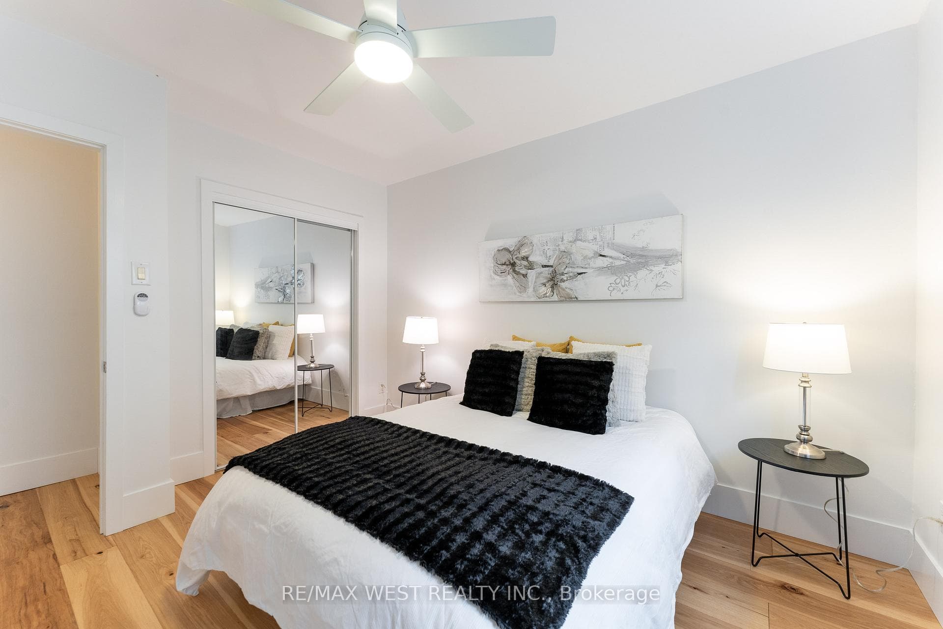 1024 Davenport Road photo 17
