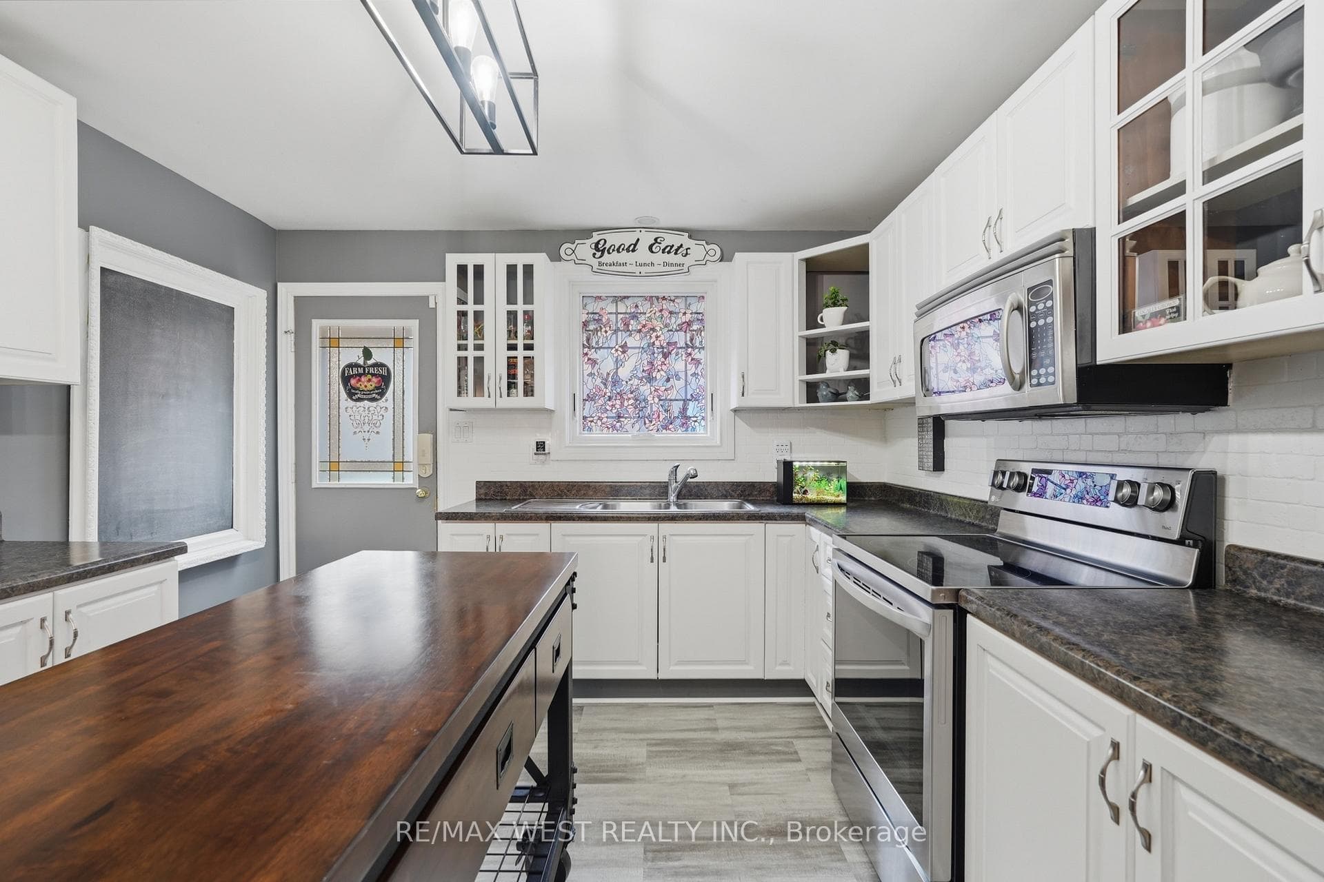 515 Berkindale Drive photo 10