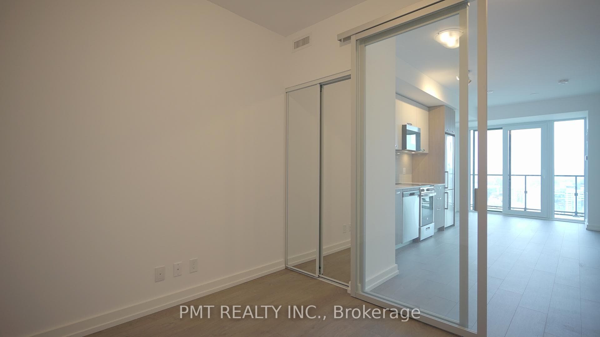 75 James Street Unit 3101 photo 16